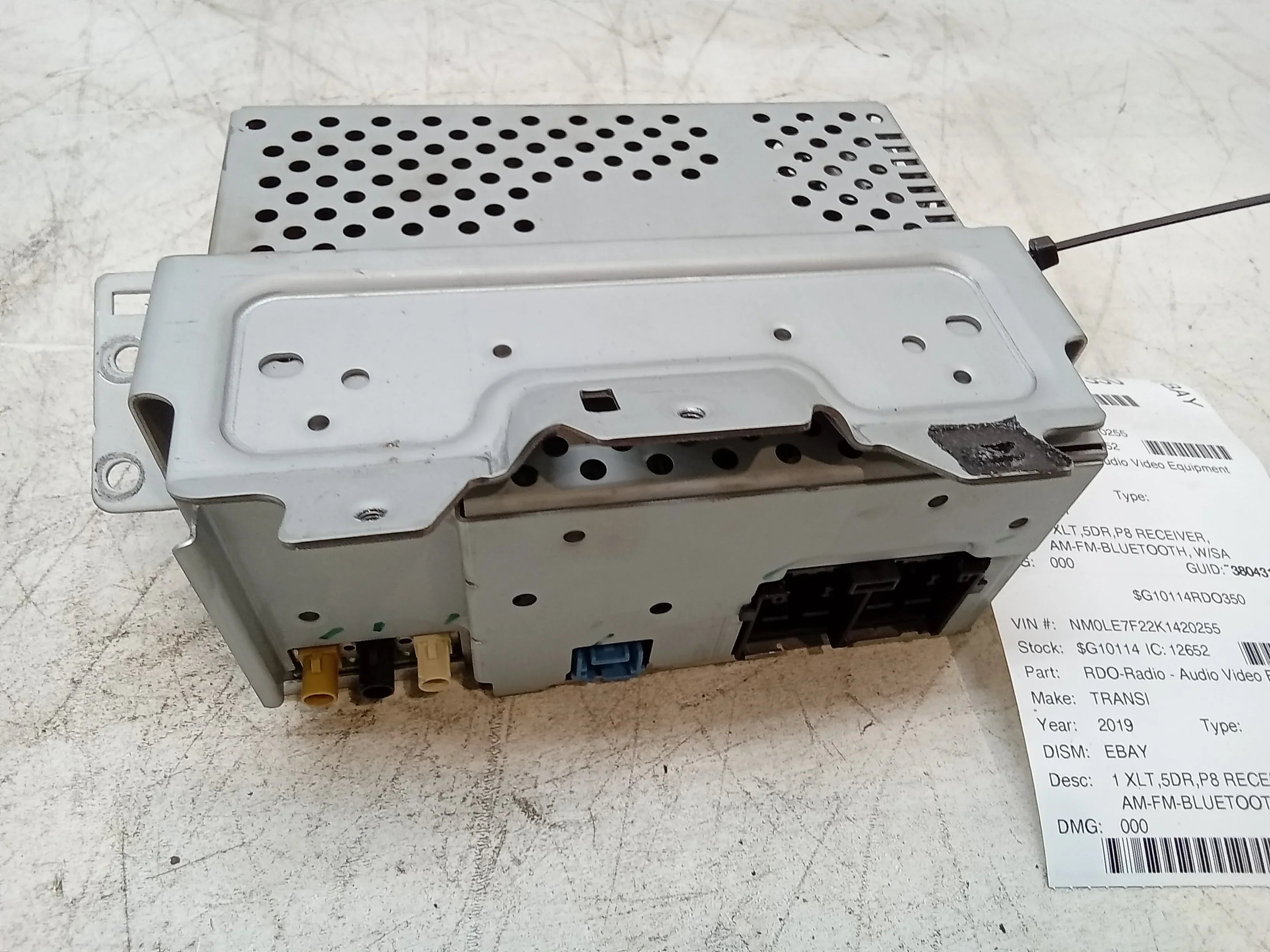 Pre-Owned 18 Ford Transit Connect Radio W/ Bluetooth Satellite Radio OEM (Good)