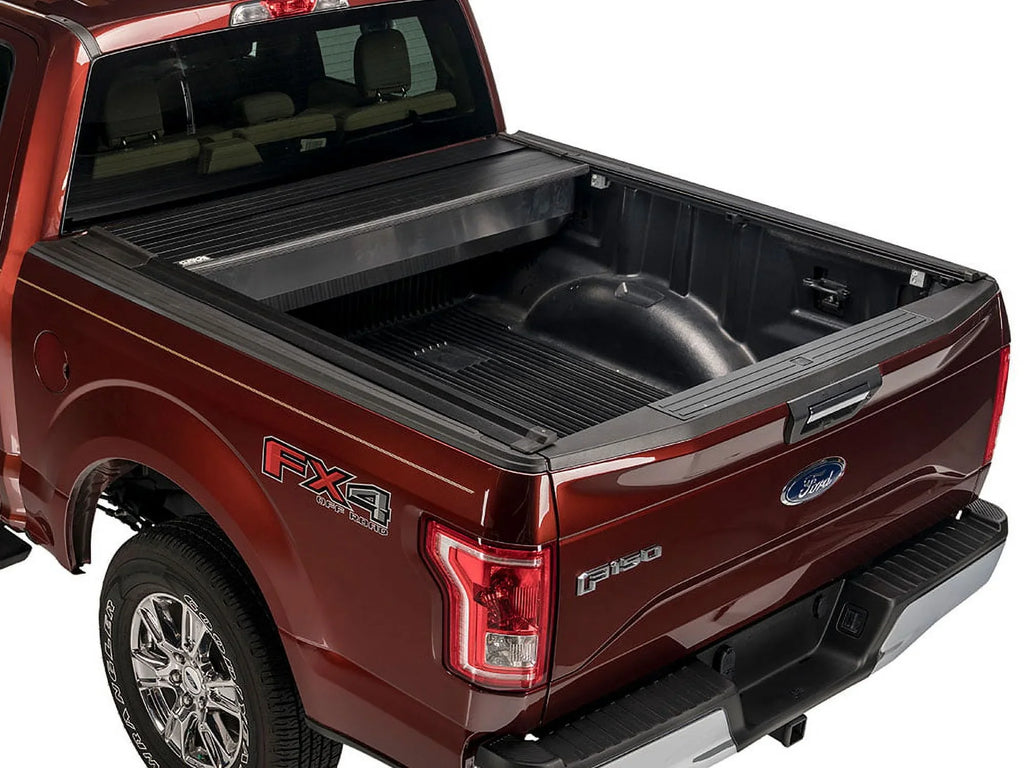 Gator by RealTruck Recoil Retractable Truck Bed Tonneau Cover | G30373 | Compatible with 2015 - 2020 Ford F-150 5' 7" Bed (67.1")