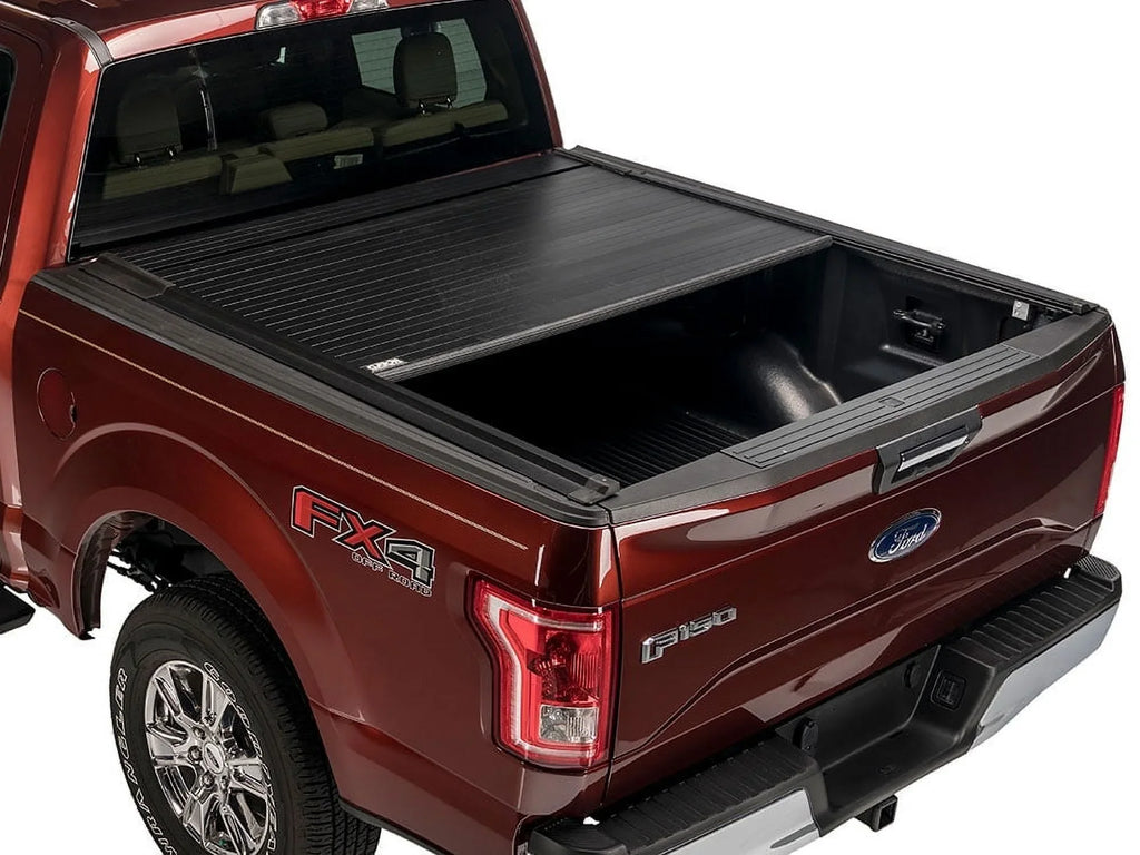 Gator by RealTruck Recoil Retractable Truck Bed Tonneau Cover | G30373 | Compatible with 2015 - 2020 Ford F-150 5' 7" Bed (67.1")
