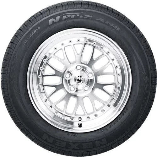 Nexen NPriz AH8 205/65R16 95H BSW (2 Tires) Fits: 2016-21 Chevrolet Malibu L, 2013-17 Honda Accord LX