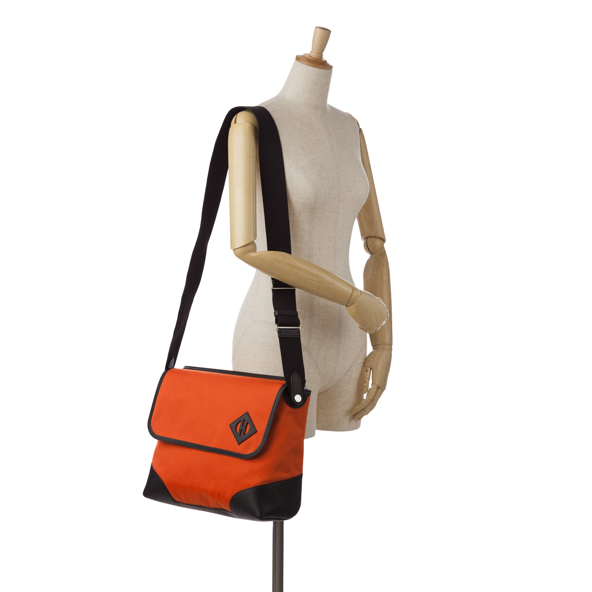 Pre-Owned Authenticated Hermès Allback Messenger Bag Canvas Fabric Orange Crossbody Bag Unisex (Good)