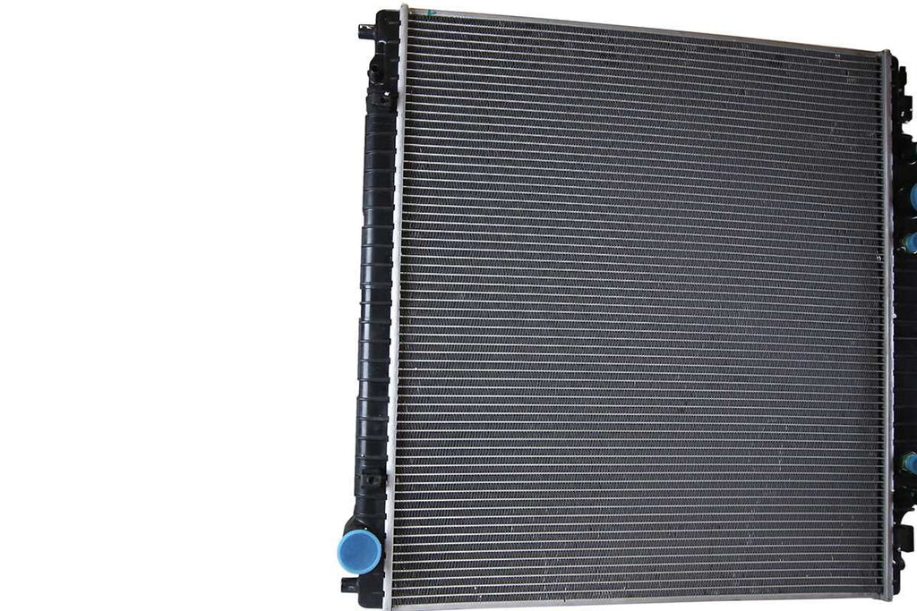 AutoShack Radiator Replacement for 1999 2000 2001 2002 2003 2004 Ford F-350 Super Duty F-250 Super Duty 2000-2005 Excursion 6.8L 7.3L V8 4WD RWD RK802