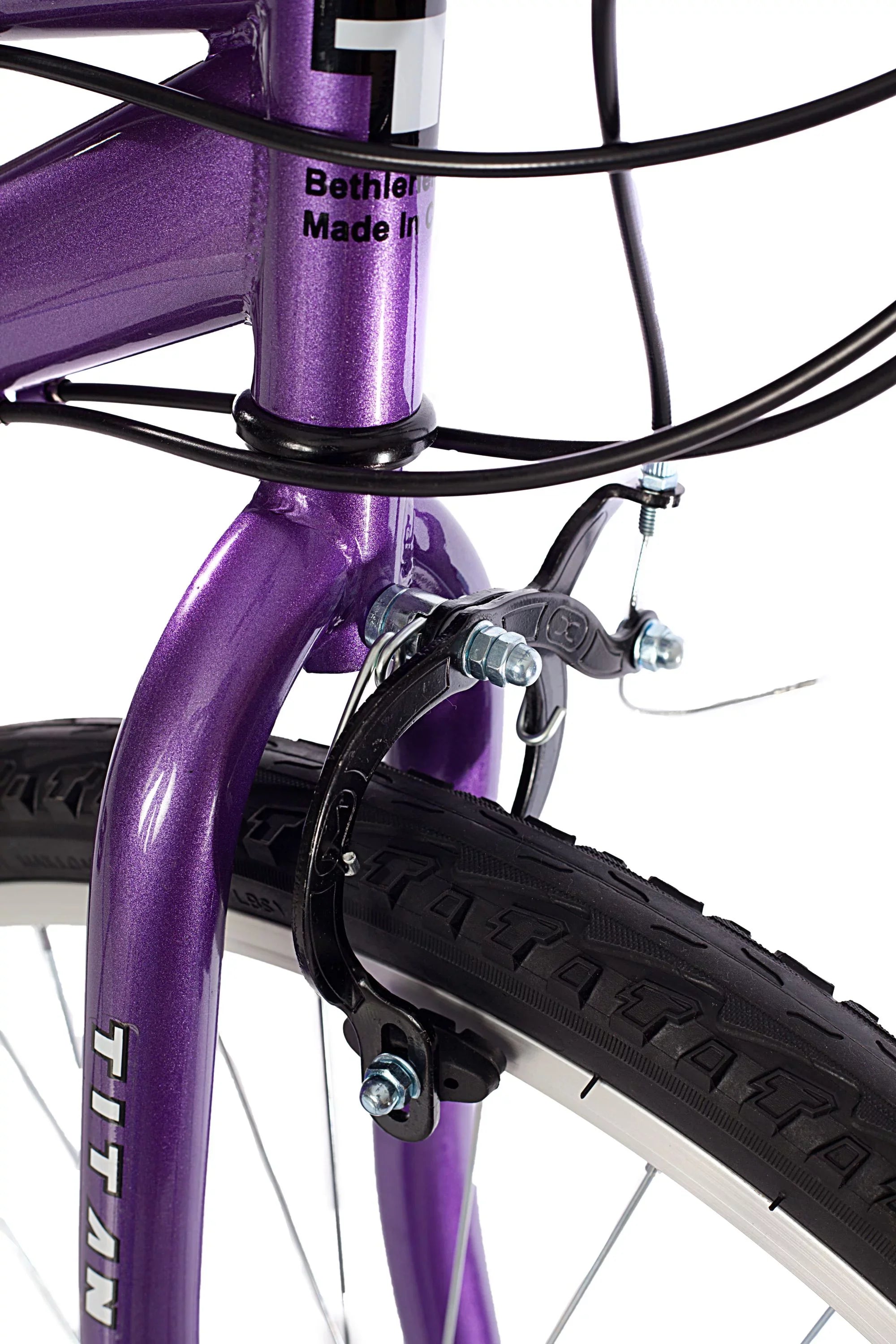 Titan Wildcat 18-Speed Women's Mountain Bike, Purple and Black