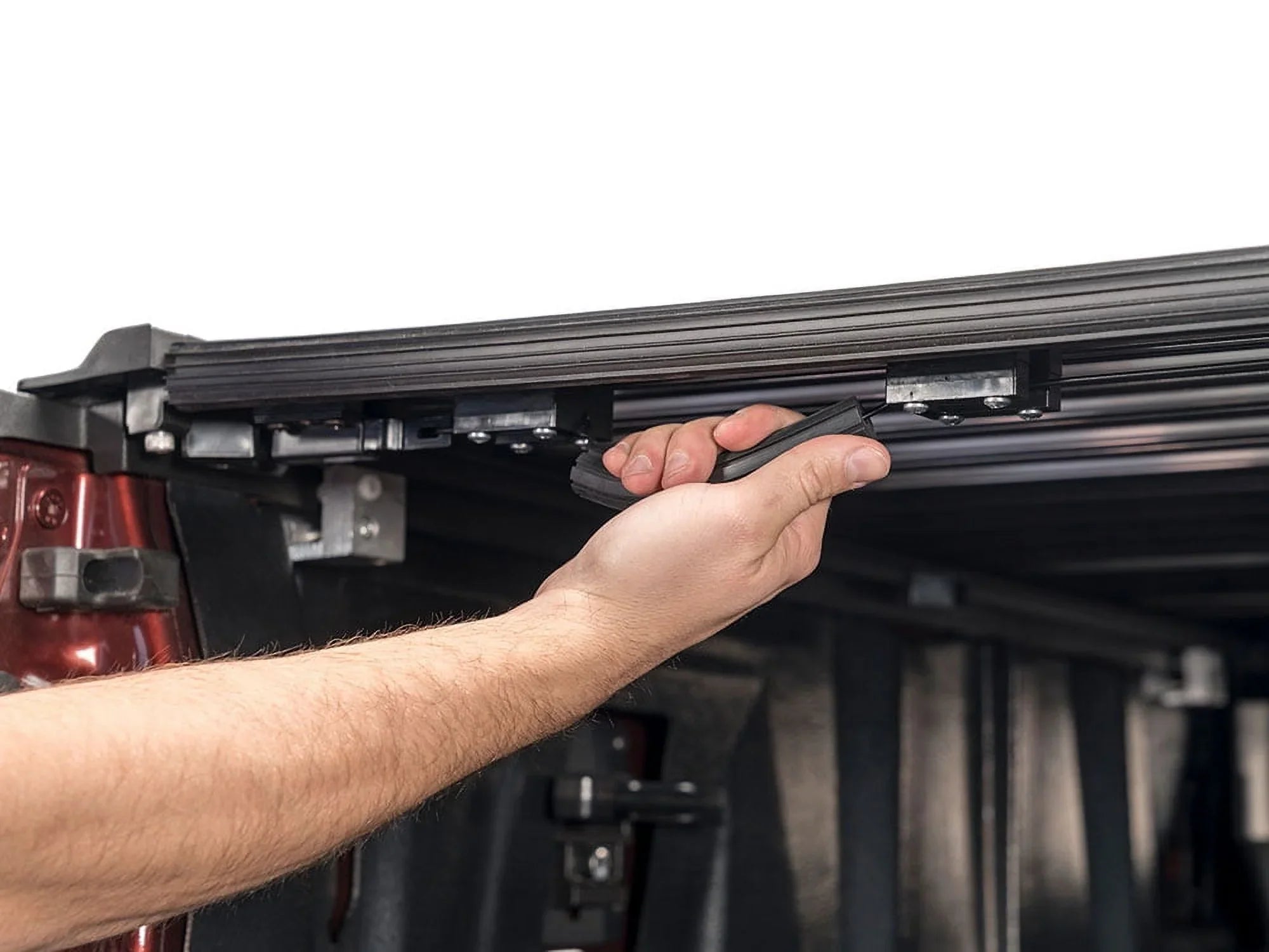 Gator by RealTruck Recoil Retractable Truck Bed Tonneau Cover | G30373 | Compatible with 2015 - 2020 Ford F-150 5' 7" Bed (67.1")