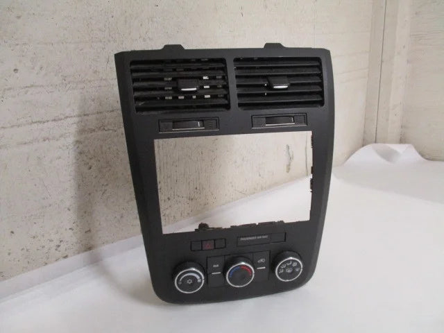 Pre-Owned 2010 Saturn Outlook Front Manual Climate AC Heater Temperature Control OEM LKQ (Good)
